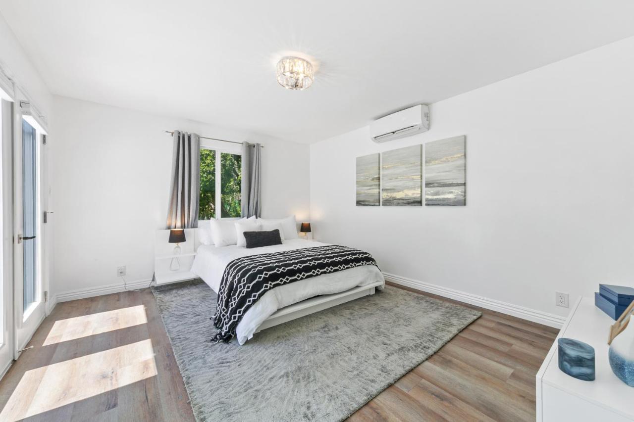 Studio City Contemporary Villa With Pool Sleeps 10 Los Angeles Exterior photo